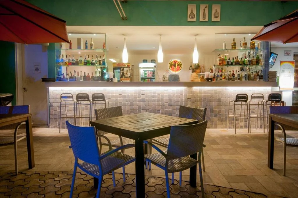 Bar no hotel em caraguatatuba.