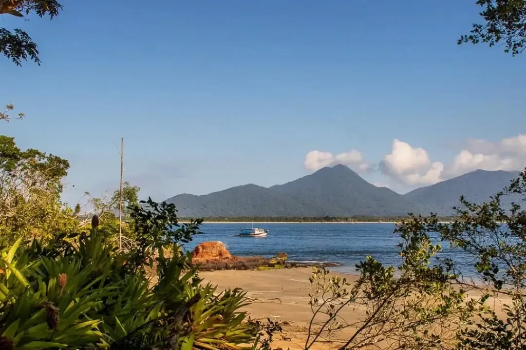 Baía dos Golfinhos em Ilha Comprida.