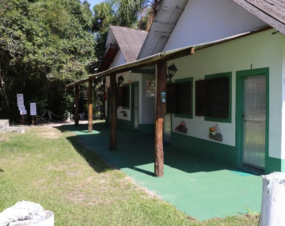 Porta do chalé.