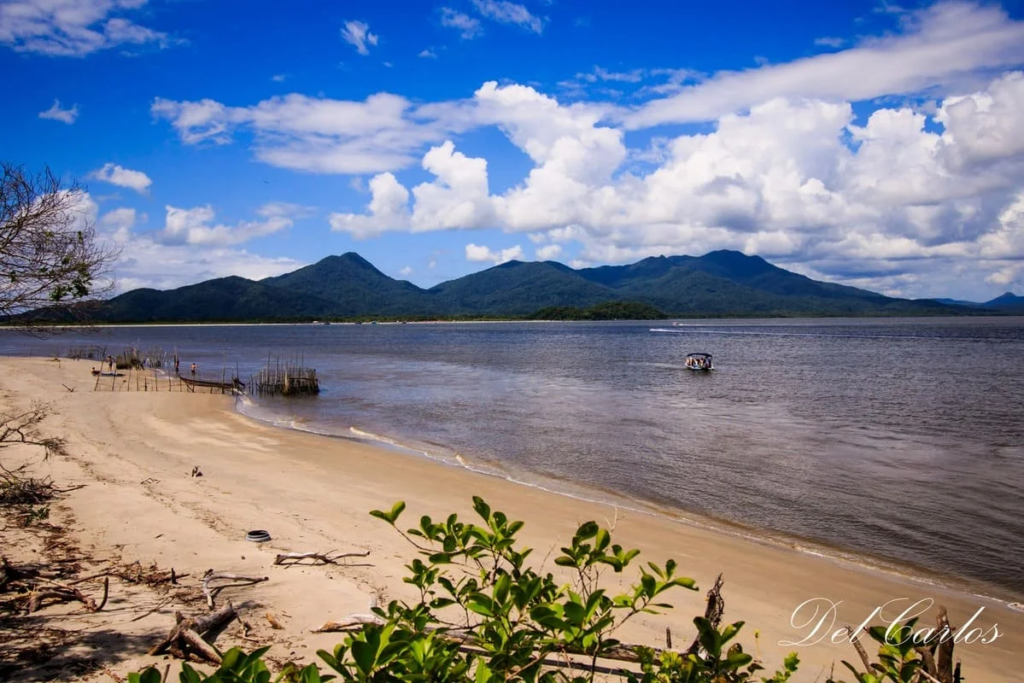 Foto Praia das Trincheiras.