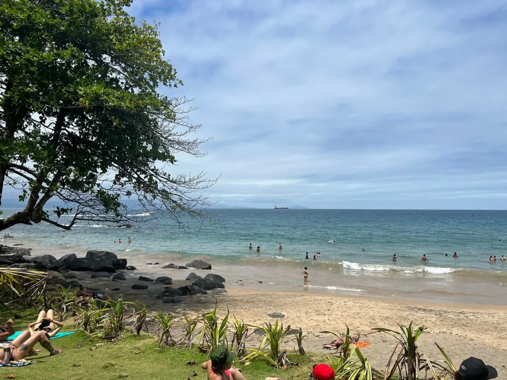 Ilhabela chovendo.
